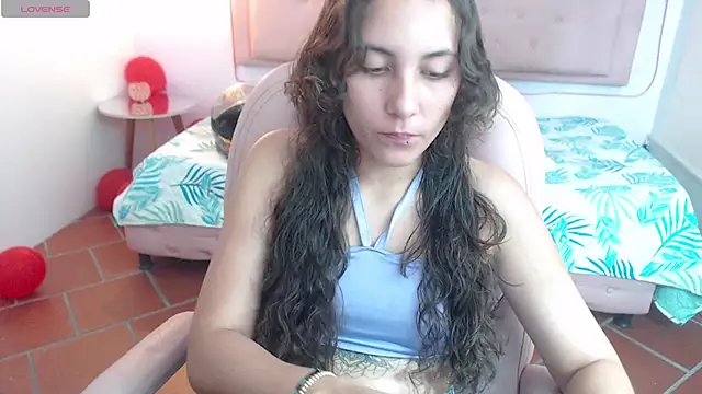 xlunna online show from 02/19/25, 08:41