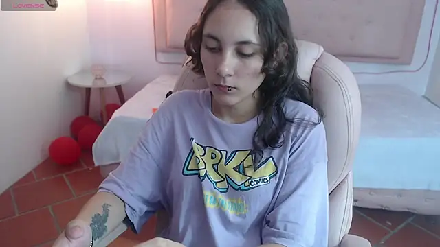 xlunna online show from 02/27/25, 08:20