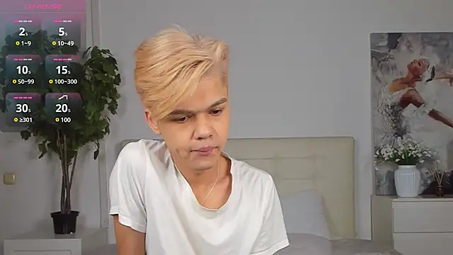 Snapshot of Felix_Rey chatting on 02/07/25, 03:52 Felix Rey online show from 02/07/25, 03:52