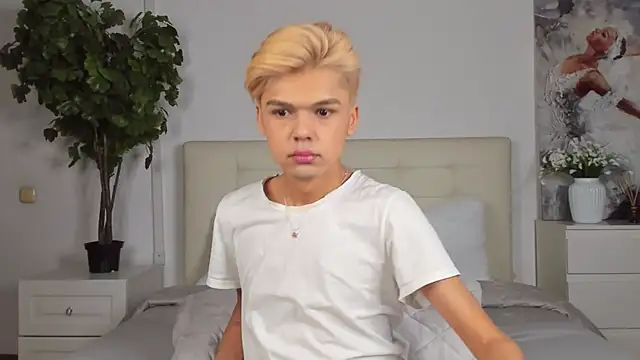 Snapshot of Felix_Rey chatting on 02/08/25, 06:55 Felix Rey online show from 02/08/25, 06:55