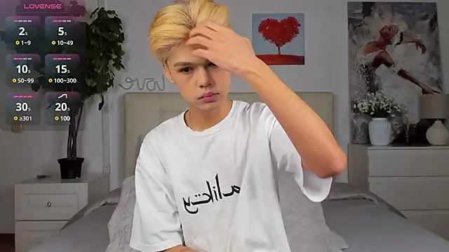 Snapshot of Felix_Rey chatting on 02/15/25, 05:50 Felix Rey online show from 02/15/25, 05:50