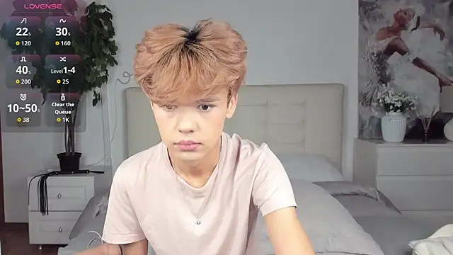 Snapshot of Felix_Rey chatting on 09/28/25, 04:12 Felix Rey online show from 09/28/25, 04:12