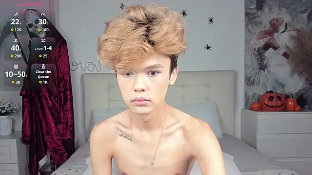 Snapshot of Felix_Rey chatting on 10/24/25, 03:41 Felix Rey online show from 10/24/25, 03:41