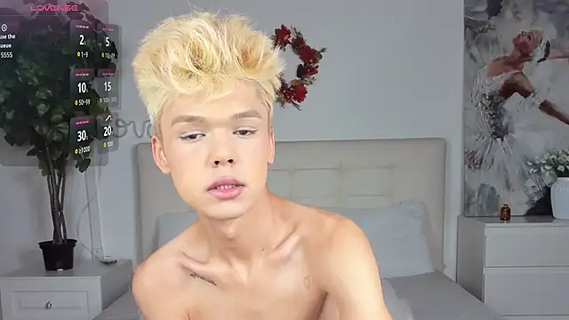 Snapshot of Felix_Rey chatting on 11/28/25, 06:21 Felix Rey online show from 11/28/25, 06:21