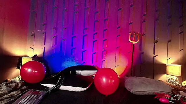 MorganaCrowley online show from 02/17/25, 07:53