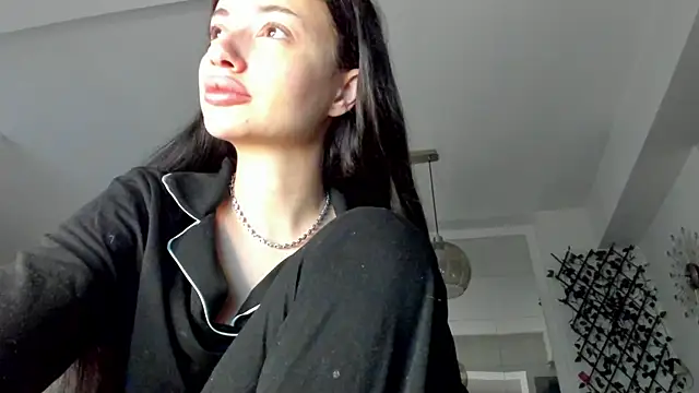 IreneVON online show from 12/31/24, 04:49