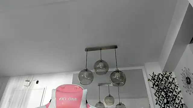 IreneVON online show from 03/21/25, 05:43