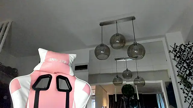 IreneVON online show from 09/30/25, 04:39