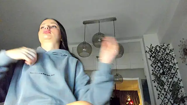 IreneVON online show from 11/25/25, 04:45