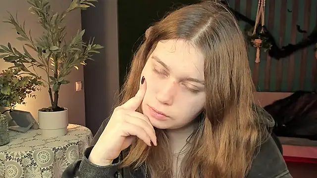 FioraMarmoris online show from 10/25/25, 05:15