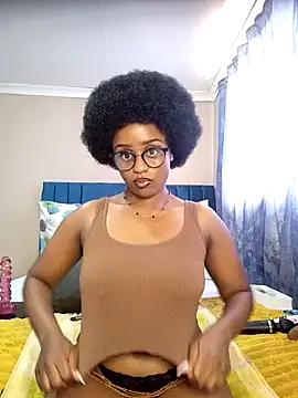 Snapshot of Queen-Chocolate chatting on 01/16/25, 10:21 Queen-Chocolate online show from 01/16/25, 10:21