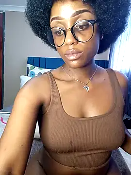 Snapshot of Queen-Chocolate chatting on 01/25/25, 07:49 Queen-Chocolate online show from 01/25/25, 07:49