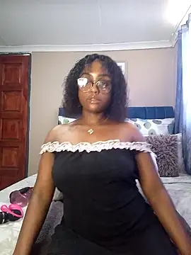 Snapshot of Queen-Chocolate chatting on 01/30/25, 09:47 Queen-Chocolate online show from 01/30/25, 09:47