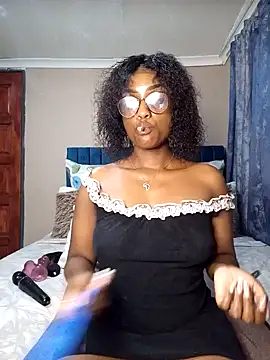 Snapshot of Queen-Chocolate chatting on 01/31/25, 02:58 Queen-Chocolate online show from 01/31/25, 02:58