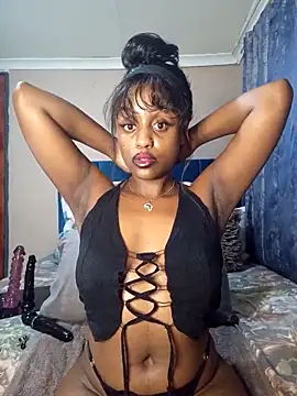 Snapshot of Queen-Chocolate chatting on 03/07/25, 01:31 Queen-Chocolate online show from 03/07/25, 01:31