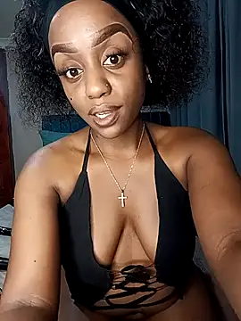 Snapshot of Queen-Chocolate chatting on 09/14/25, 10:53 Queen-Chocolate online show from 09/14/25, 10:53