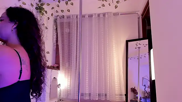 Anagreys online show from 06/18/26, 03:07