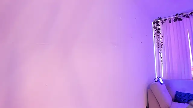 Bella ev online show from 09/14/25, 04:28