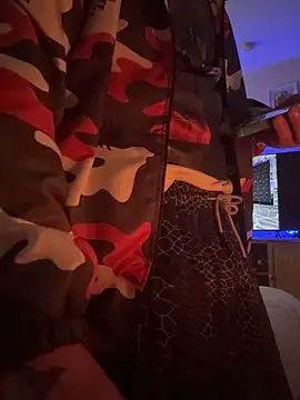 thatdude9 9 9 online show from 04/11/26, 04:33