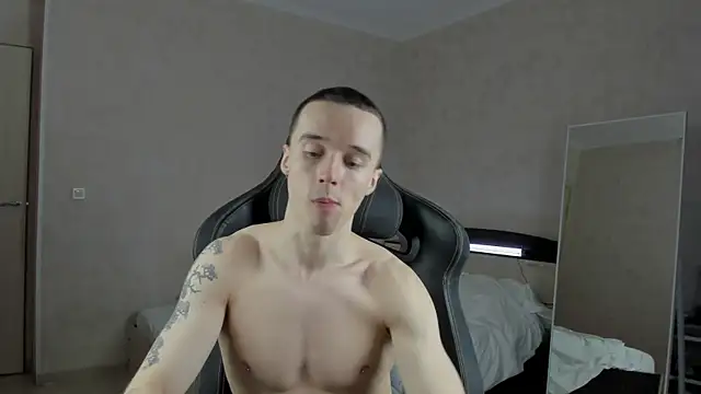 Snapshot of MasonWarholl chatting on 12/29/24, 10:47 MasonWarholl online show from 12/29/24, 10:47