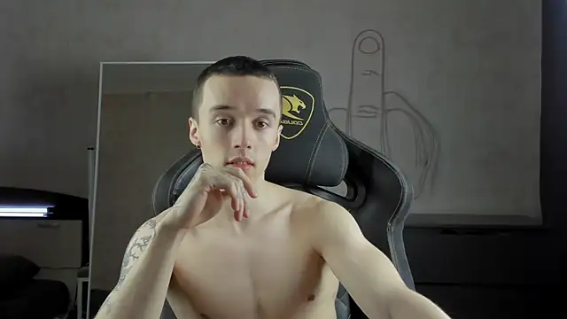 Snapshot of MasonWarholl chatting on 01/06/25, 04:26 MasonWarholl online show from 01/06/25, 04:26