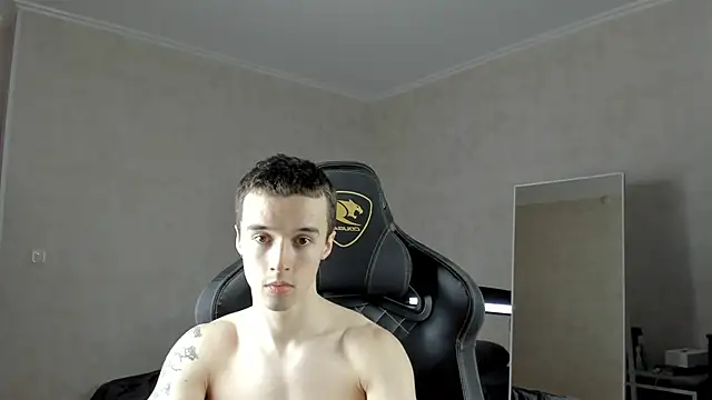 Snapshot of MasonWarholl chatting on 01/30/25, 06:00 MasonWarholl online show from 01/30/25, 06:00