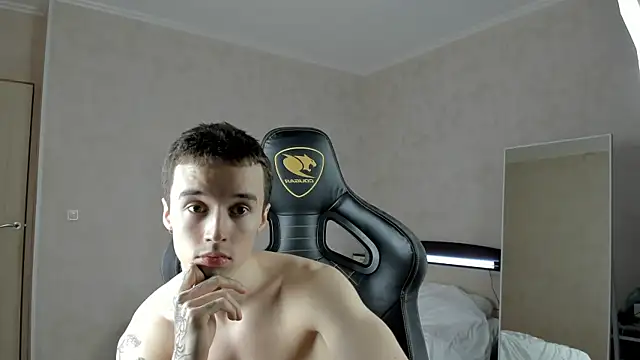 Snapshot of MasonWarholl chatting on 02/05/25, 05:31 MasonWarholl online show from 02/05/25, 05:31