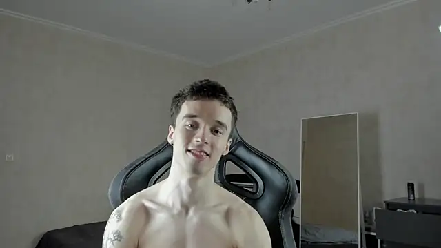 Snapshot of MasonWarholl chatting on 03/18/25, 08:25 MasonWarholl online show from 03/18/25, 08:25