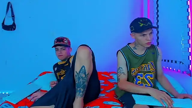 Snapshot of HOT_boy2025 chatting on 12/18/24, 02:10 HOT boy2025 online show from 12/18/24, 02:10