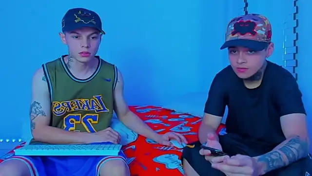 Snapshot of HOT_boy2025 chatting on 12/25/24, 11:53 HOT boy2025 online show from 12/25/24, 11:53