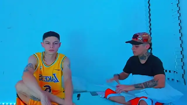 Snapshot of HOT_boy2025 chatting on 01/20/25, 11:21 HOT boy2025 online show from 01/20/25, 11:21