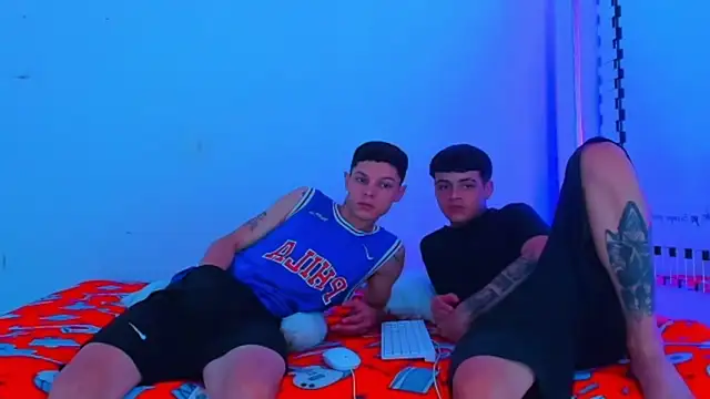 Snapshot of HOT_boy2025 chatting on 02/23/25, 04:17 HOT boy2025 online show from 02/23/25, 04:17