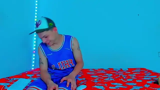 Snapshot of HOT_boy2025 chatting on 03/16/25, 11:14 HOT boy2025 online show from 03/16/25, 11:14