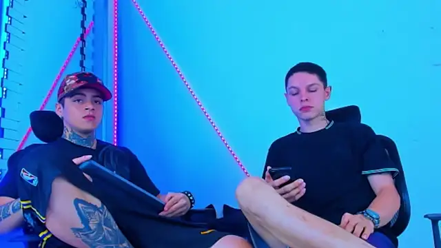 Snapshot of HOT_boy2025 chatting on 10/09/25, 12:30 HOT boy2025 online show from 10/09/25, 12:30