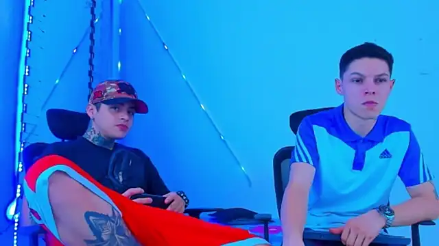 Snapshot of HOT_boy2025 chatting on 10/18/25, 01:41 HOT boy2025 online show from 10/18/25, 01:41