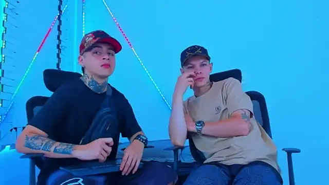 Snapshot of HOT_boy2025 chatting on 10/31/25, 04:46 HOT boy2025 online show from 10/31/25, 04:46