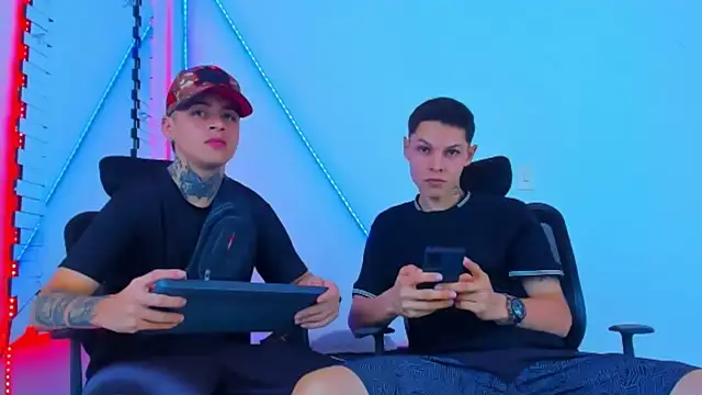 Snapshot of HOT_boy2025 chatting on 11/01/25, 07:38 HOT boy2025 online show from 11/01/25, 07:38