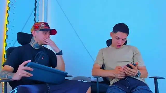 Snapshot of HOT_boy2025 chatting on 11/02/25, 04:31 HOT boy2025 online show from 11/02/25, 04:31