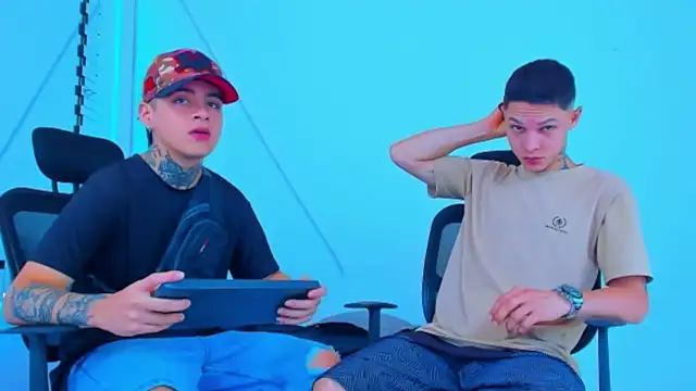 Snapshot of HOT_boy2025 chatting on 11/05/25, 06:08 HOT boy2025 online show from 11/05/25, 06:08