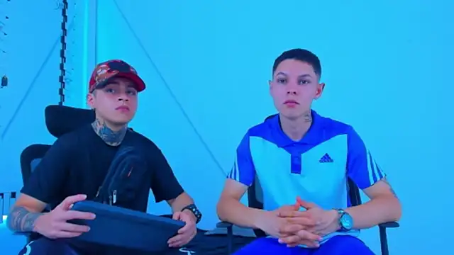 Snapshot of HOT_boy2025 chatting on 11/06/25, 09:48 HOT boy2025 online show from 11/06/25, 09:48