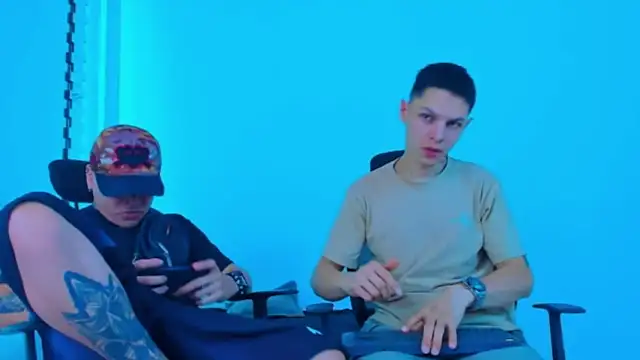 Snapshot of HOT_boy2025 chatting on 11/08/25, 12:55 HOT boy2025 online show from 11/08/25, 12:55