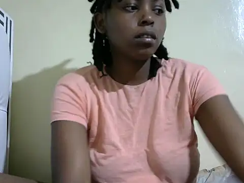 nelly shyn online show from 10/05/25, 06:28