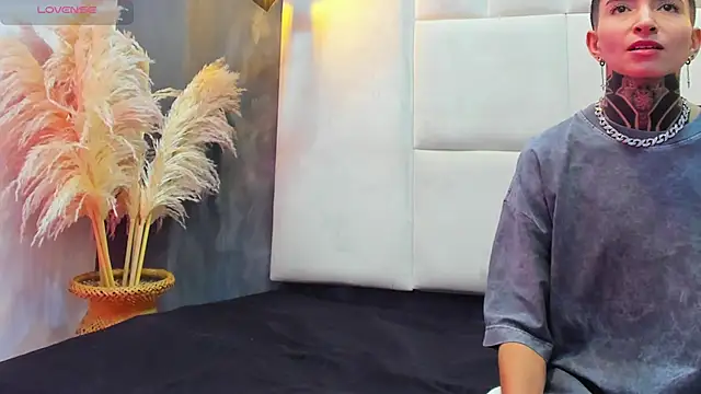 Tinny and Candy online show from 10/18/25, 12:28