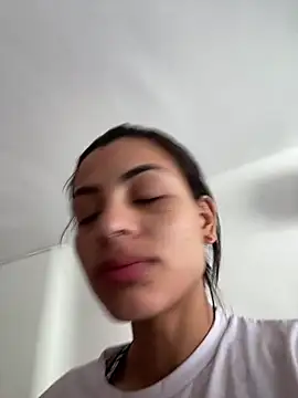 Tinny and Candy online show from 01/17/26, 03:39