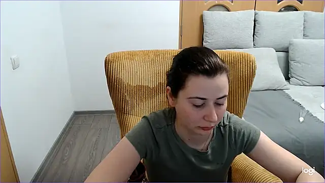 VioletaFlower7 online show from 03/22/26, 08:45