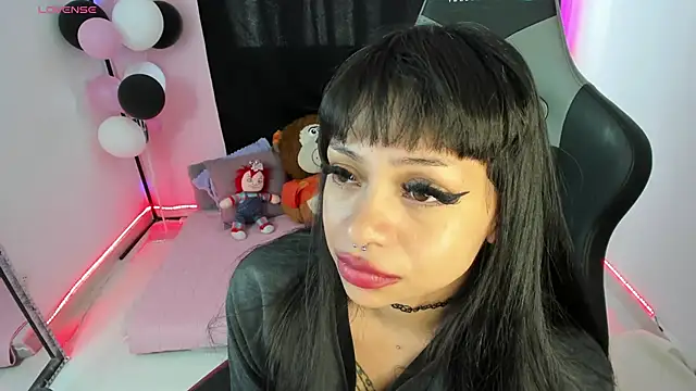 zoesullivan online show from 12/09/24, 01:02