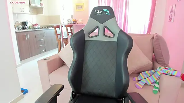 zoesullivan online show from 01/06/25, 12:46