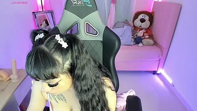 zoesullivan online show from 02/01/25, 09:43