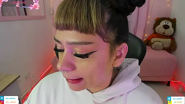 zoesullivan online show from 11/07/25, 09:53