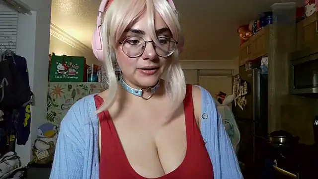 Snapshot of mochi_rainbow chatting on 12/29/24, 10:47 mochi rainbow online show from 12/29/24, 10:47